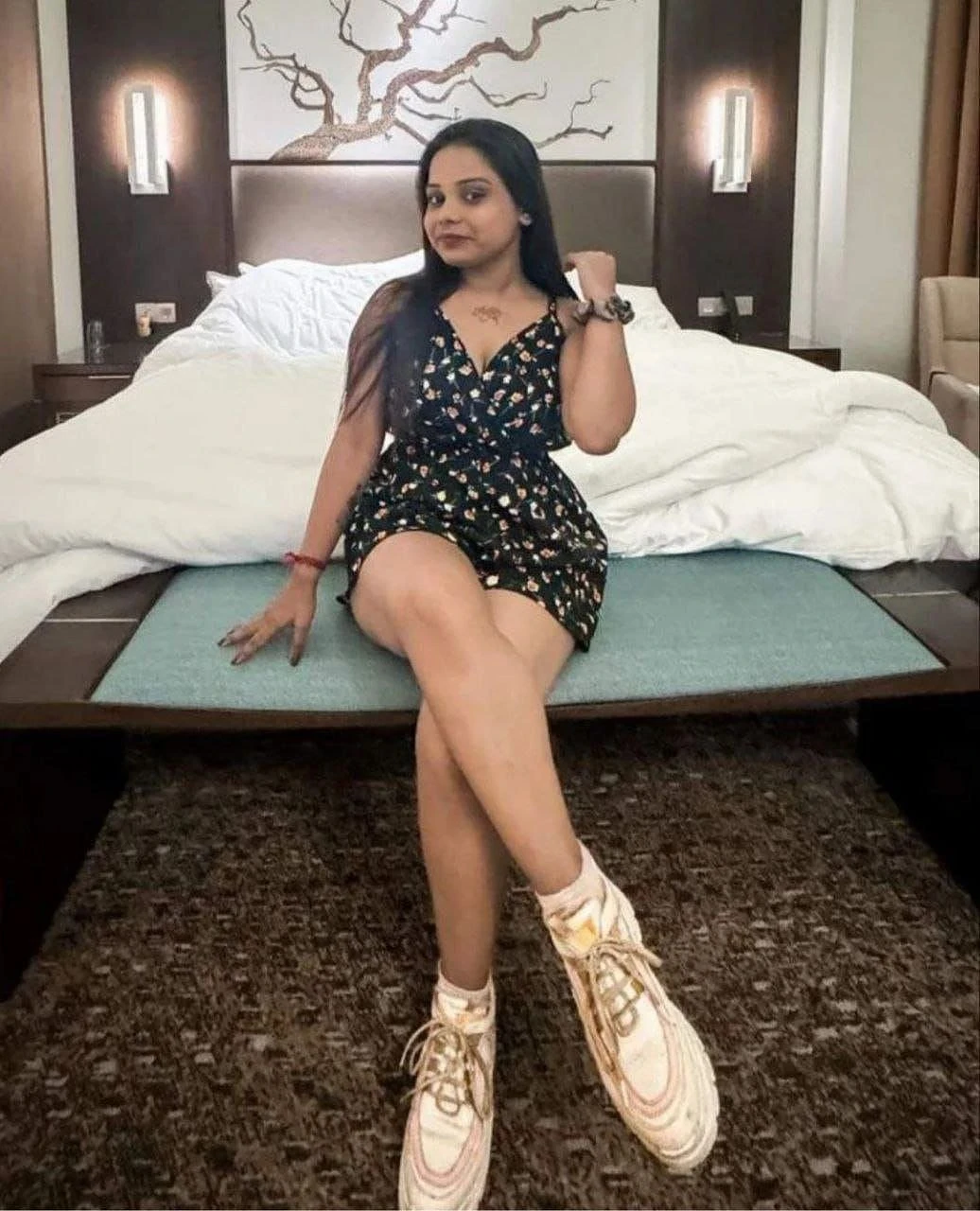Suchitra – Indian escort in Pondicherry — 3 / 4