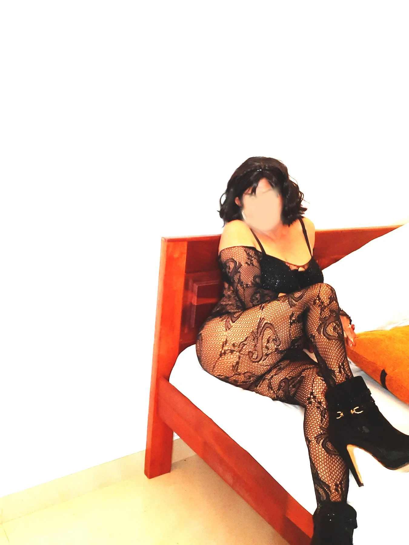 independent Veena Meet&CamShow – Sri Lankan escort in Colombo — 15 / 18