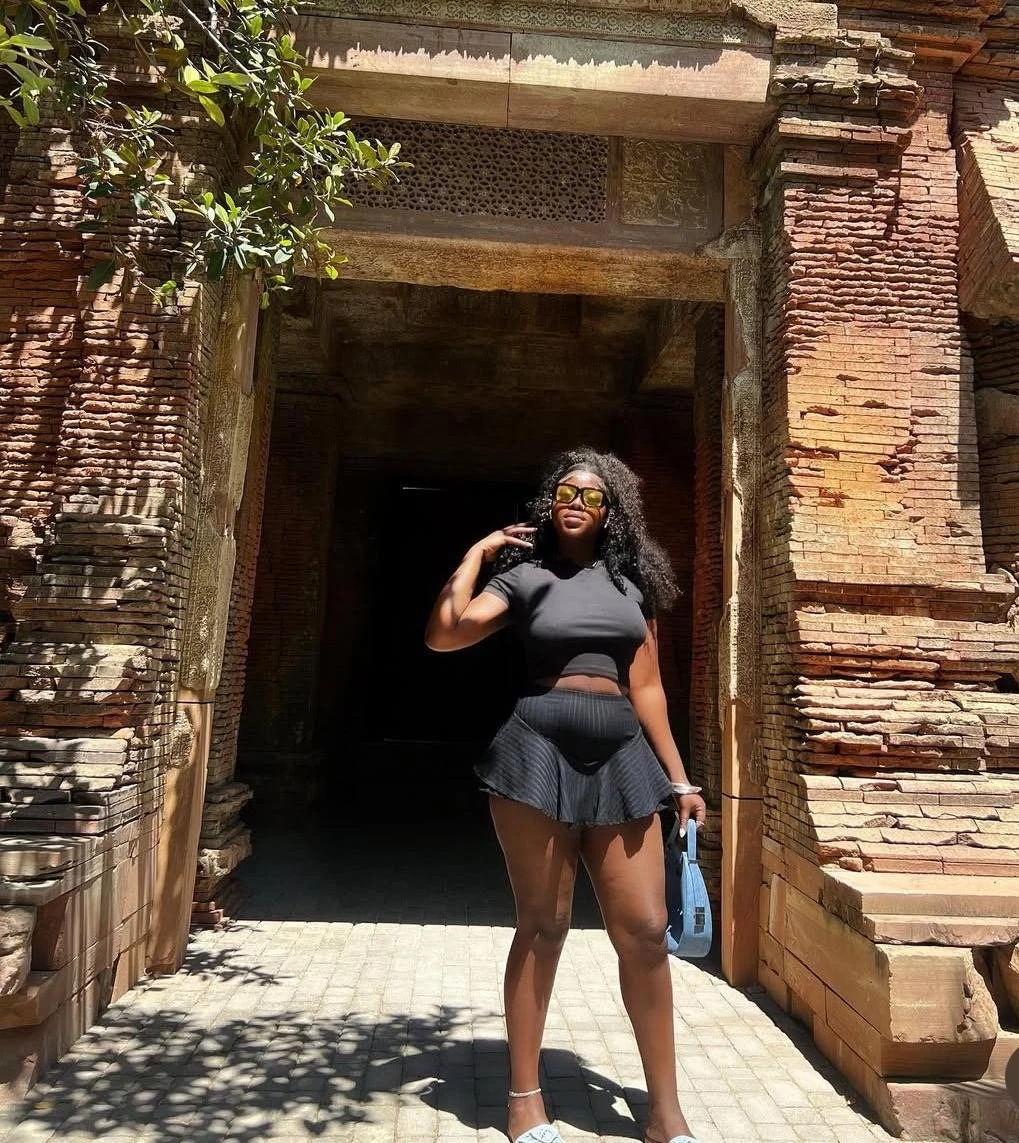 Maddy – South African escort in New Delhi — 2 / 5