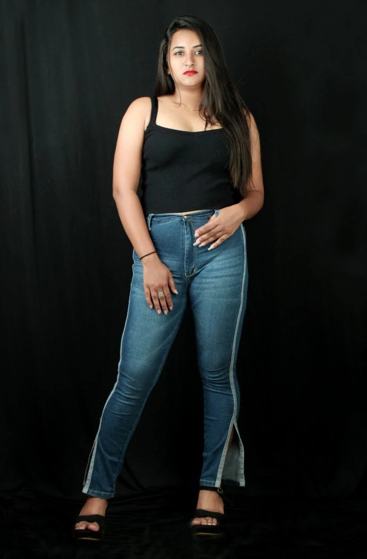 I M Hot Girl – Indian escort in Mumbai — 2 / 4