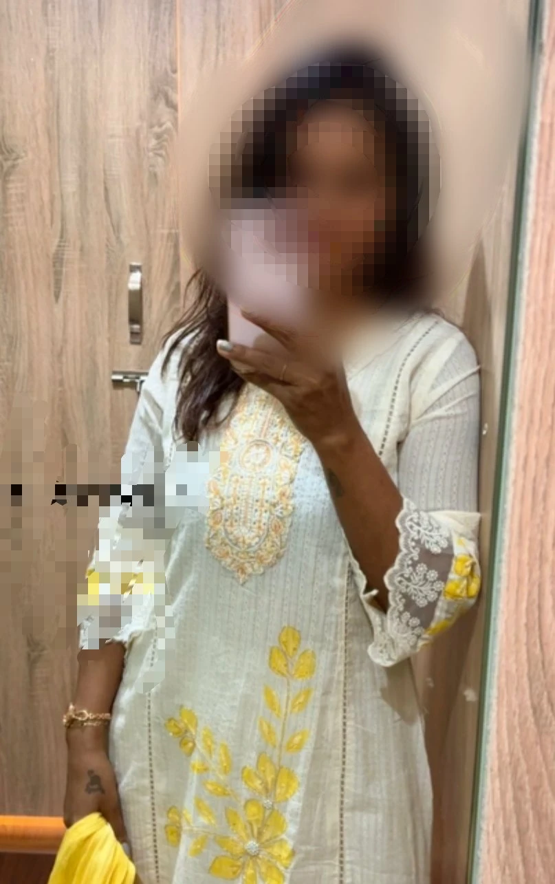 Sexy Independent Corporate Girl – escort in Pune — 3 / 6