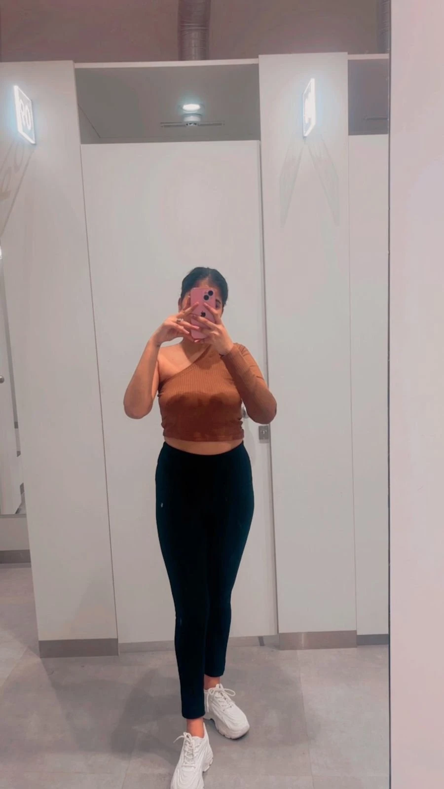 Ruby Independent Girl in Delhi – Indian escort in New Delhi — 2 / 4