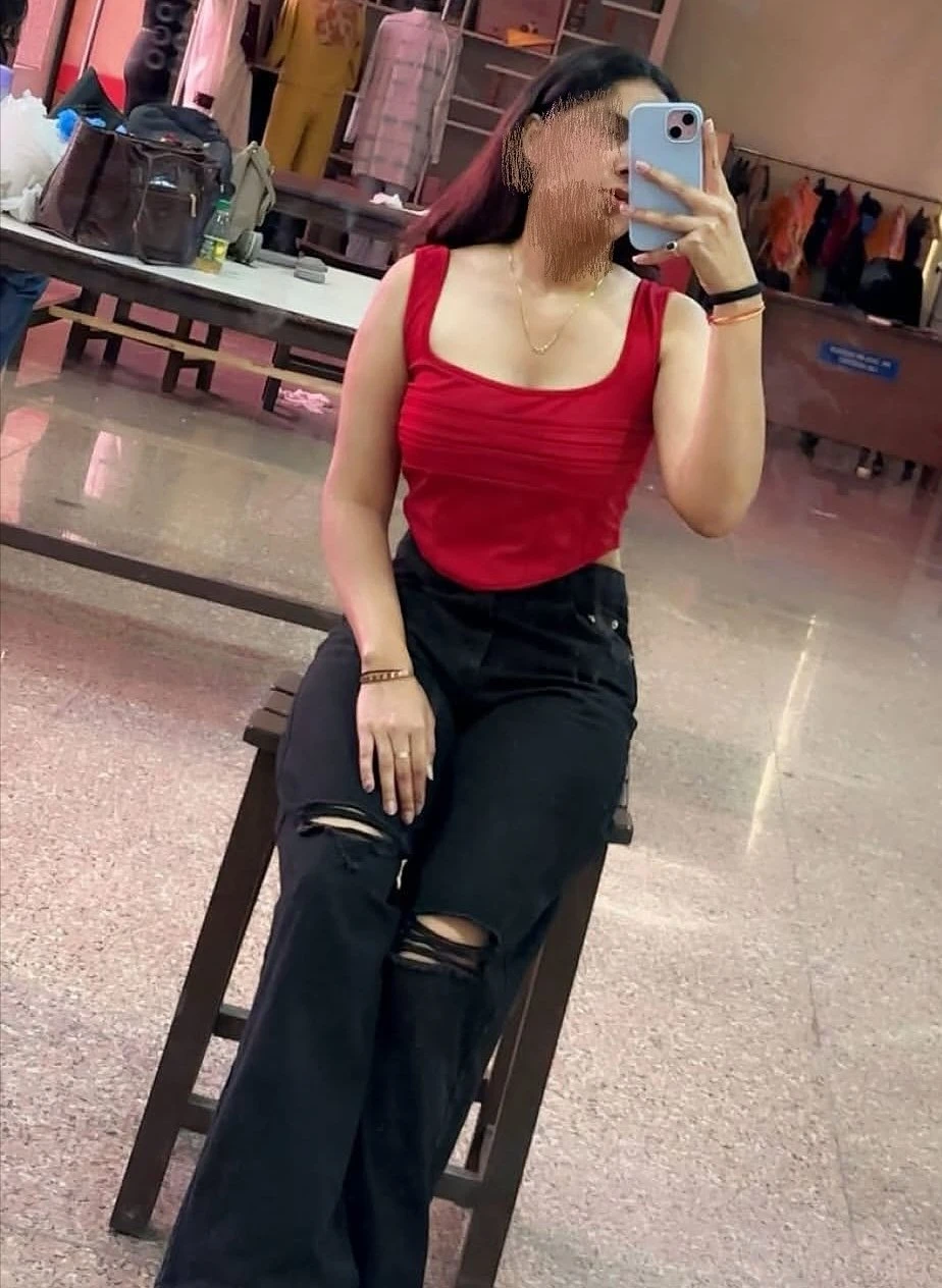 Soniya Web cam & real meet – Indian escort in Kolkata — 5 / 7