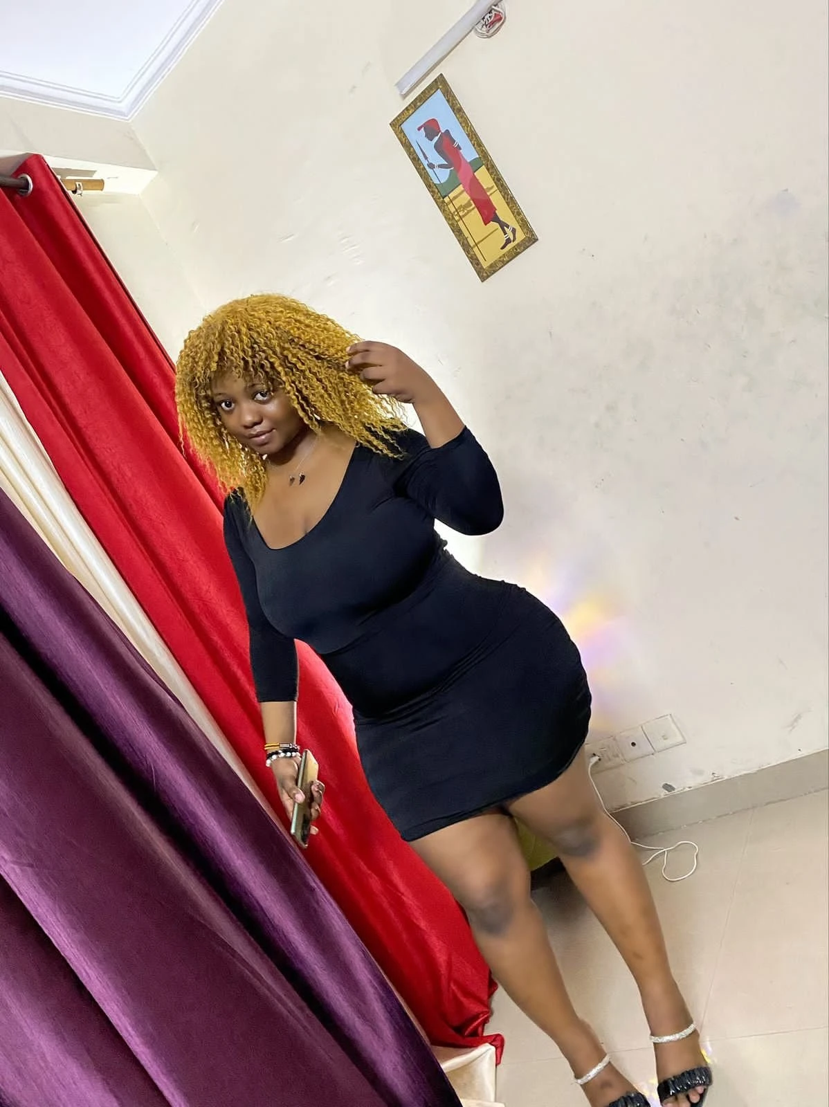 Rose – South African escort in Jaipur — 2 / 3
