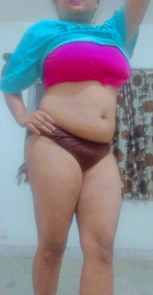 Arohi Darling – Indian escort in New Delhi — 3 / 5