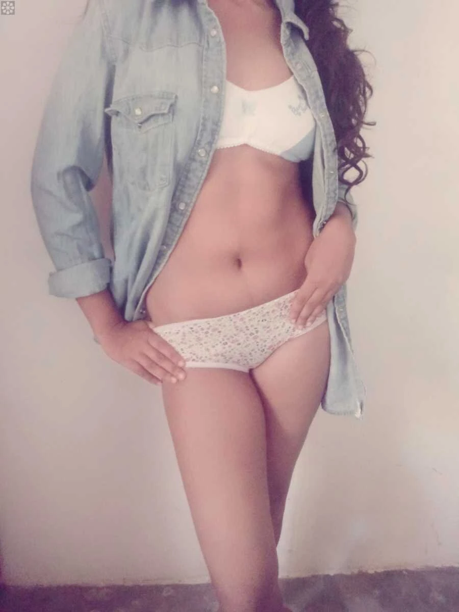 Shenu Web Cam Service – Sri Lankan escort in Colombo — 2 / 5