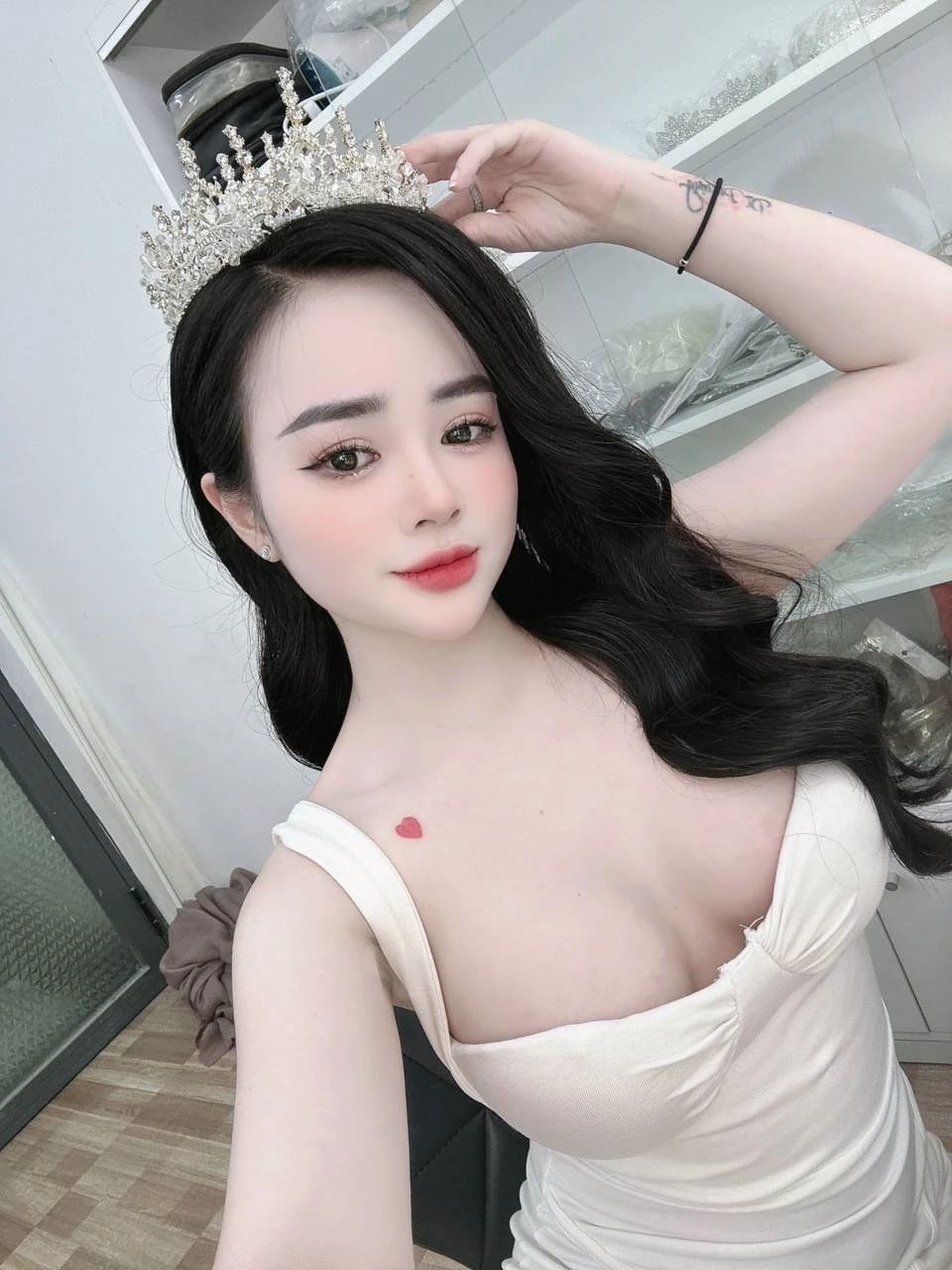 em bé – Vietnamese escort in Ho Chi Minh City — 7 / 19