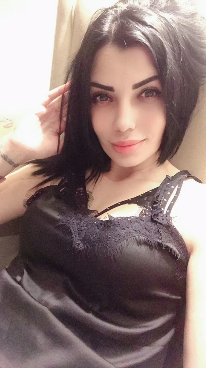 trustworthy and beautiful VIP – Indian escort agency in Pune — 4 / 7
