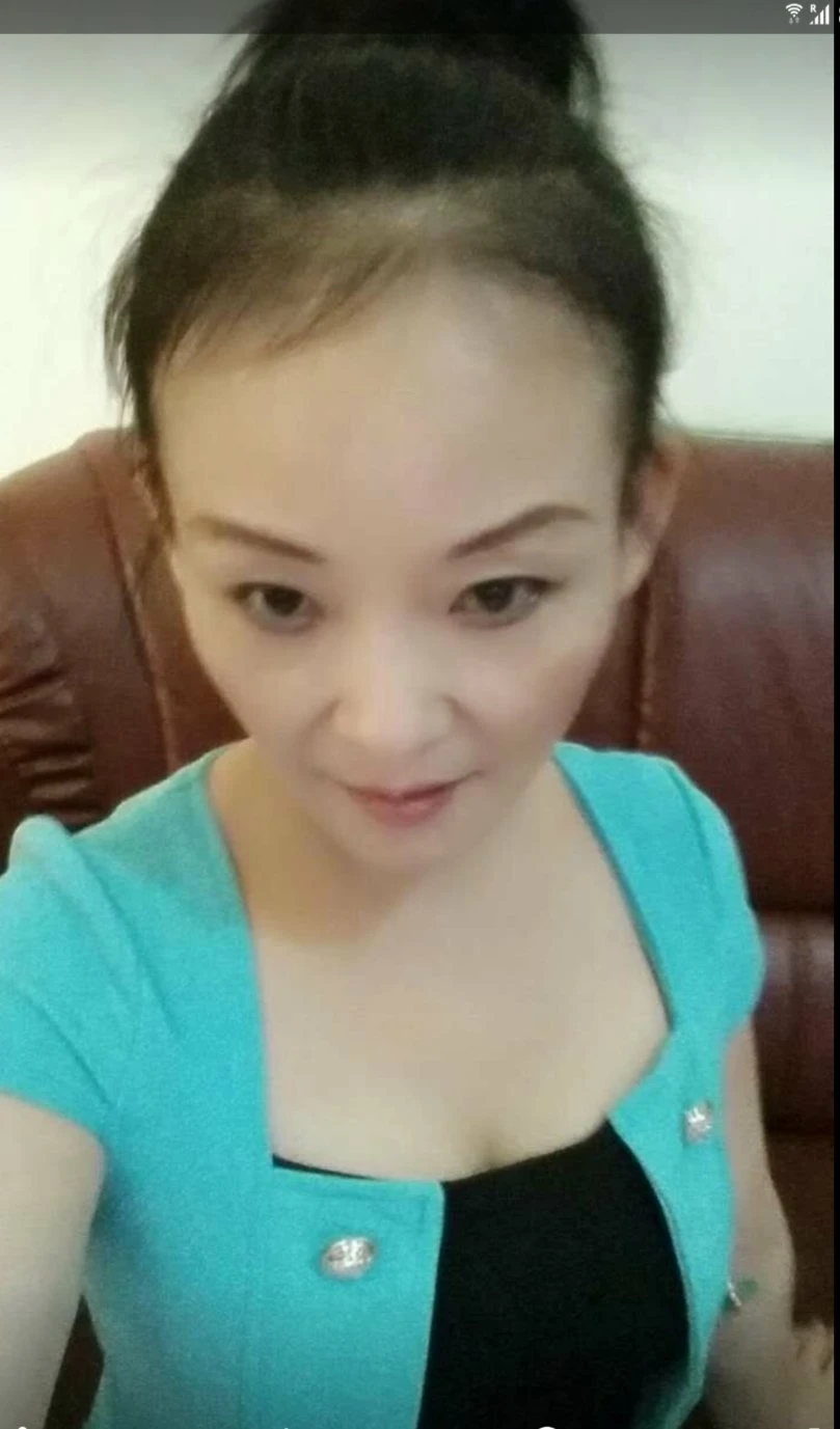 Anna – Chinese masseuse in Tangier — 3 / 4