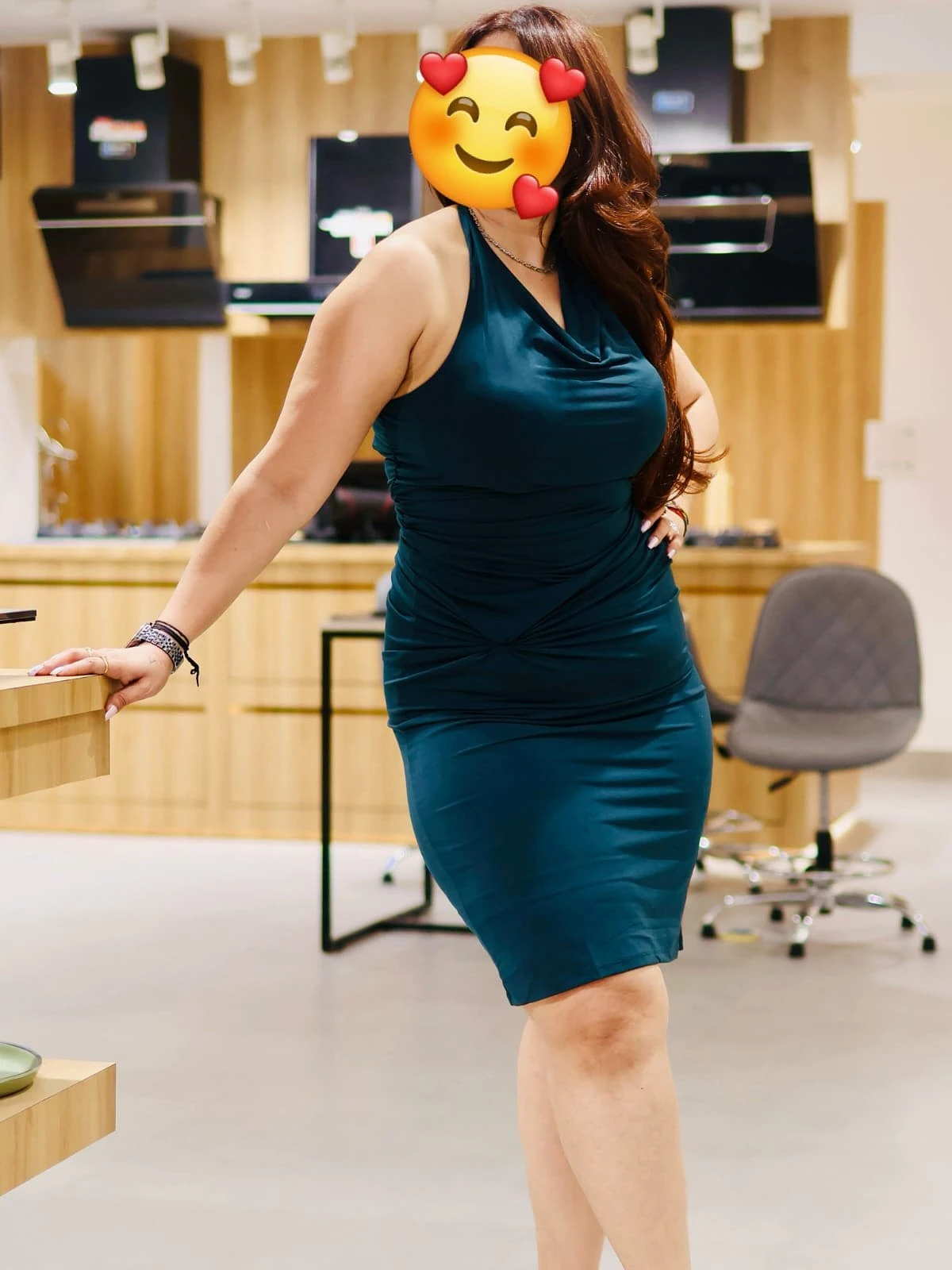 PINKI PUNJABI PATOLA ONLY OUTCALL – Indian escort in New Delhi — 17 / 20
