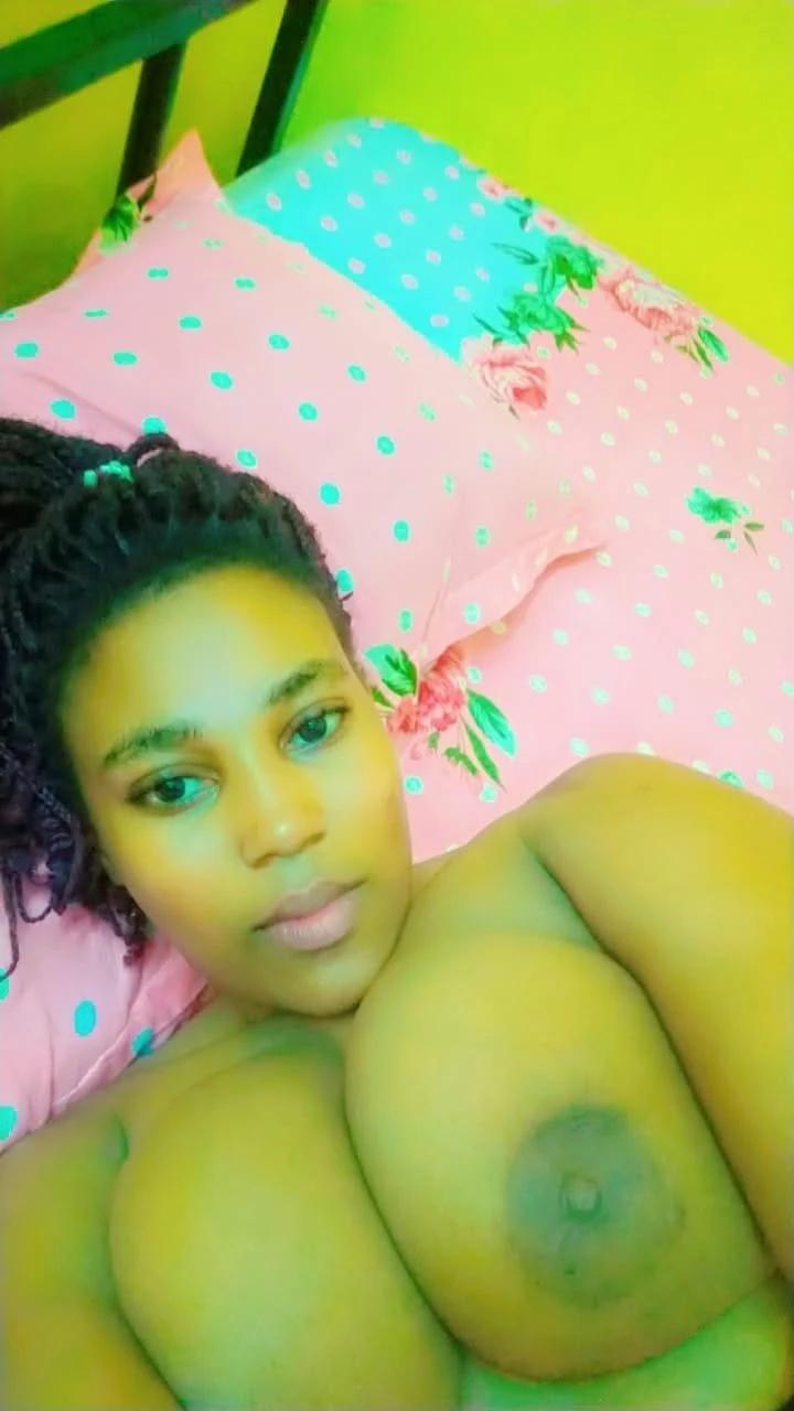 Jojo – South African escort in Chennai — 4 / 5