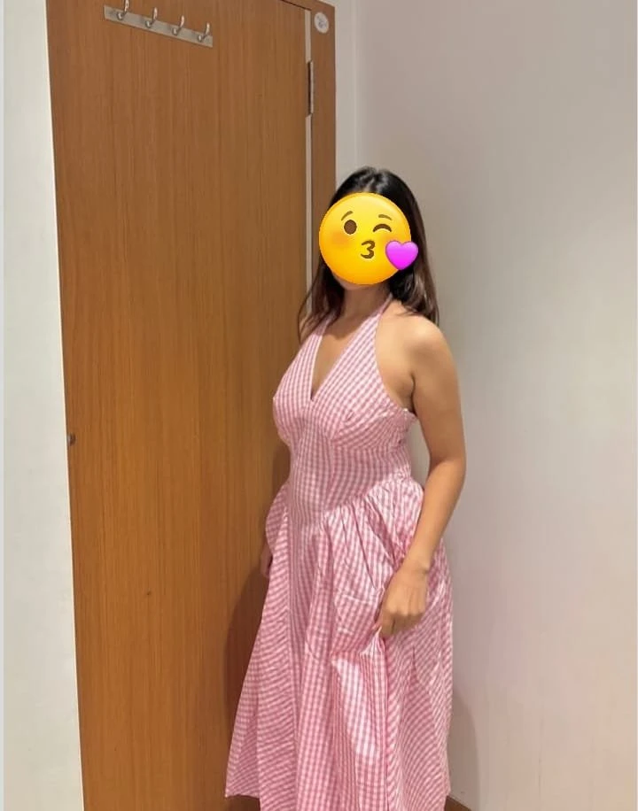 Zoya independent escorts ( cam & meet – Indian escort in Chennai — 3 / 5