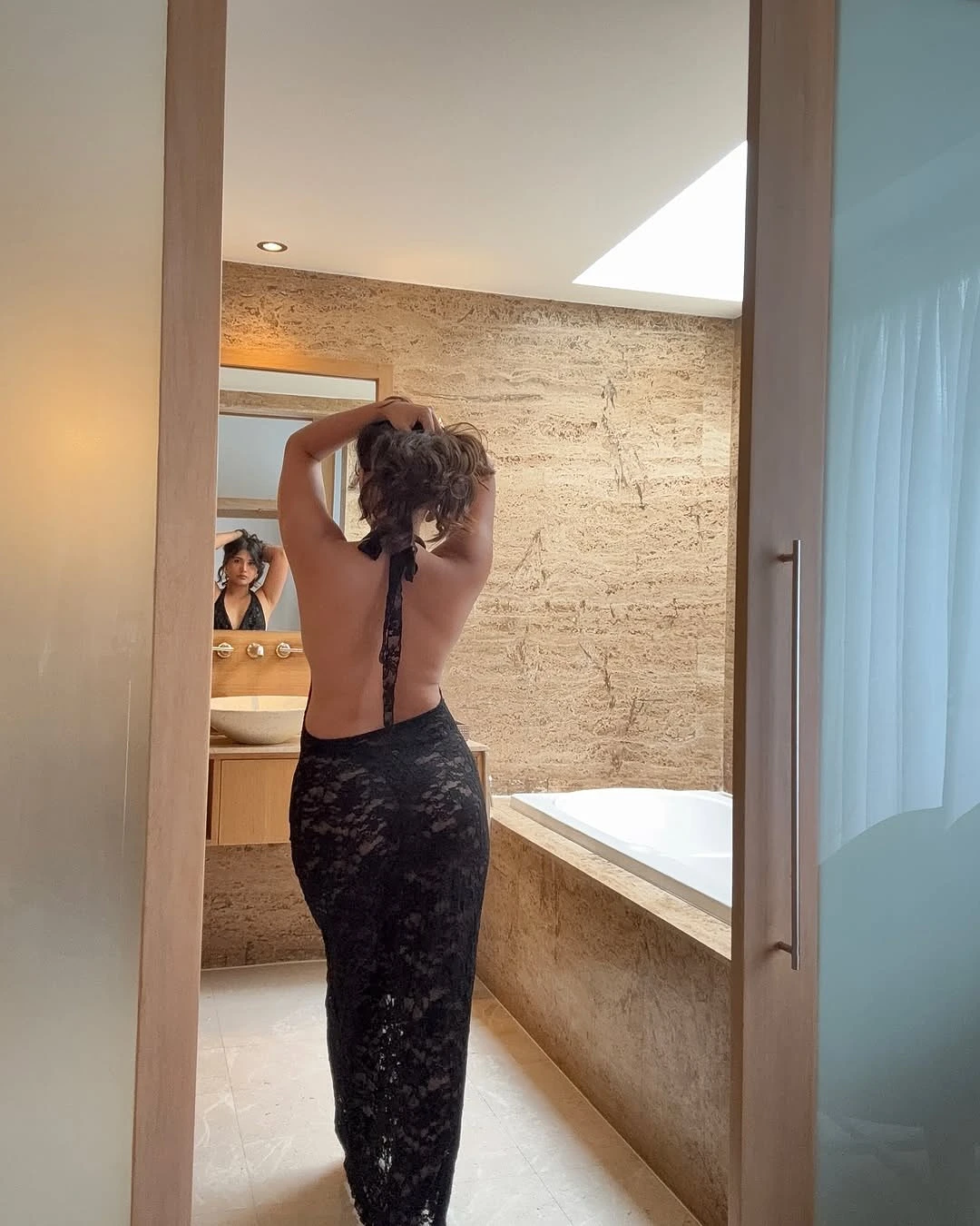 Swati – Indian escort in Lucknow — 3 / 5