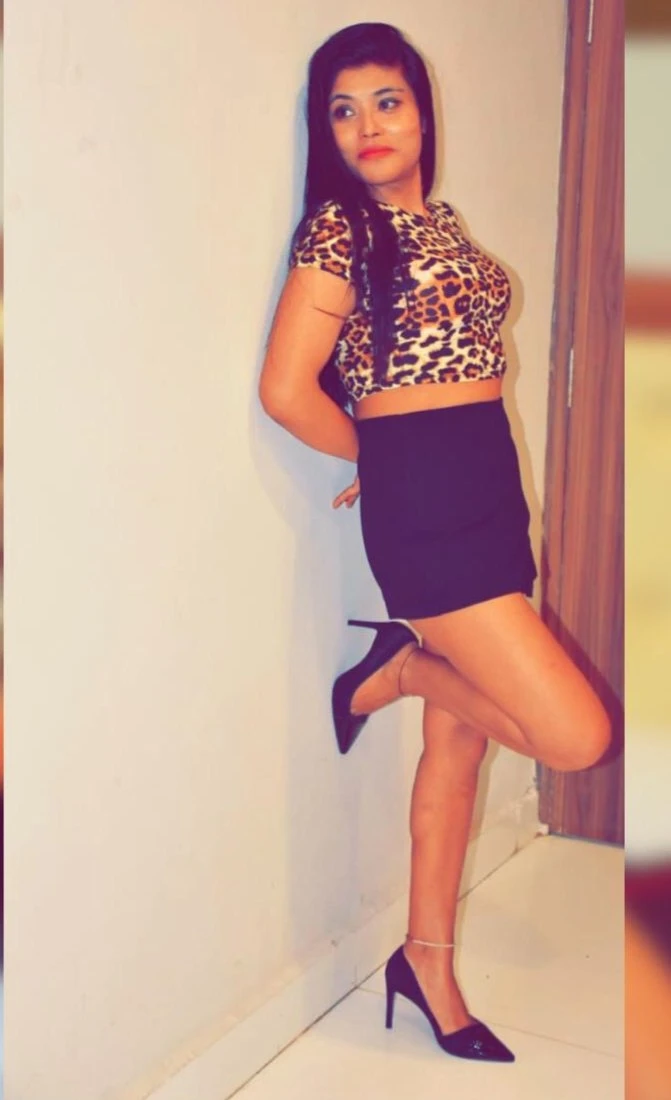 Khushi Priya Real meet & cam session❣️ – Indian escort in Hyderabad — 3 / 7