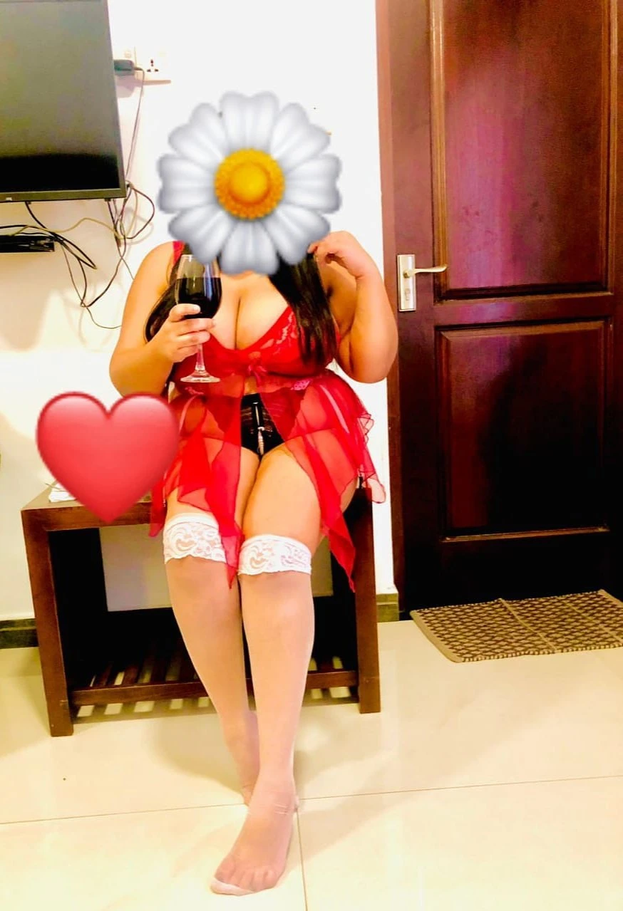 Banuki – Sri Lankan escort in Colombo — 10 / 26