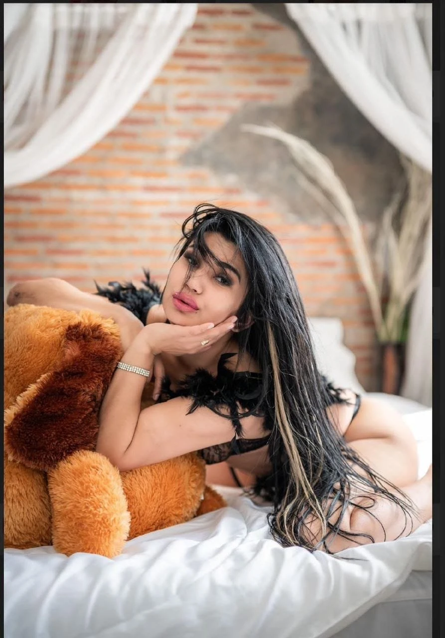 Alisha – Russian adult performer in Jaipur — 4 / 7