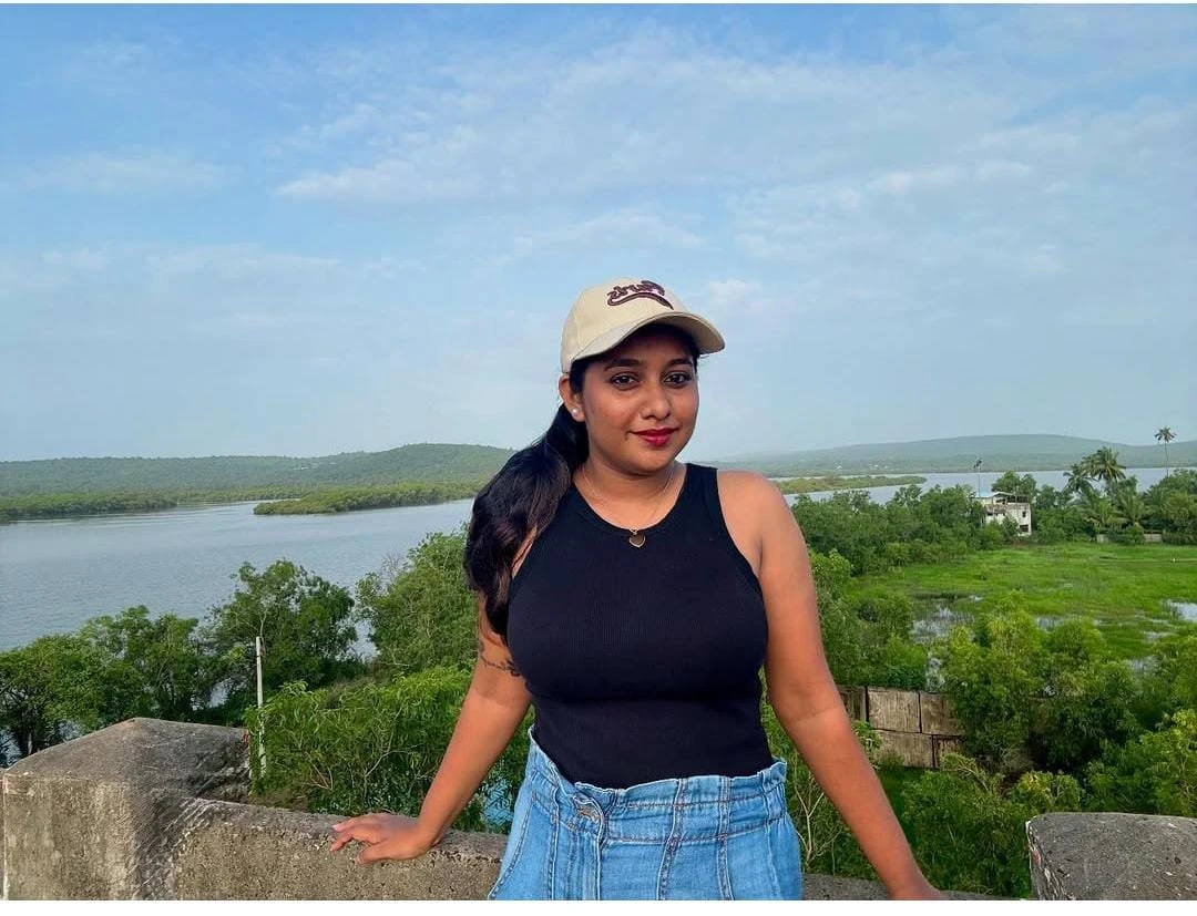 Janvi Pawar – Indian escort in Navi Mumbai — 2 / 3