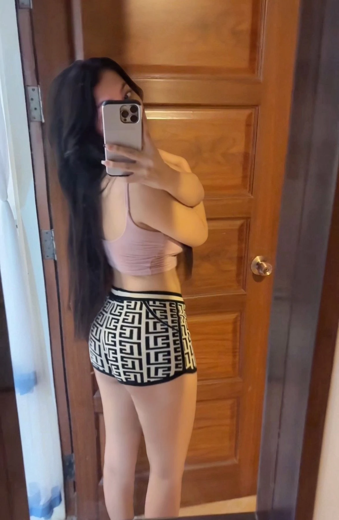 Mis Ukti – Nepalese escort in Kathmandu — 4 / 6
