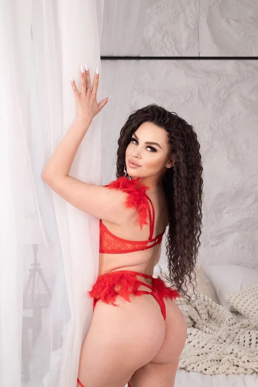 Kseniya – Belarusian escort in Beirut — 7 / 9