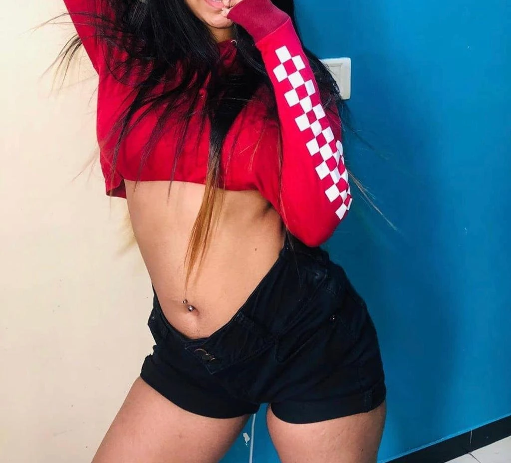 Live CAM Service – Sri Lankan escort in Colombo — 3 / 5