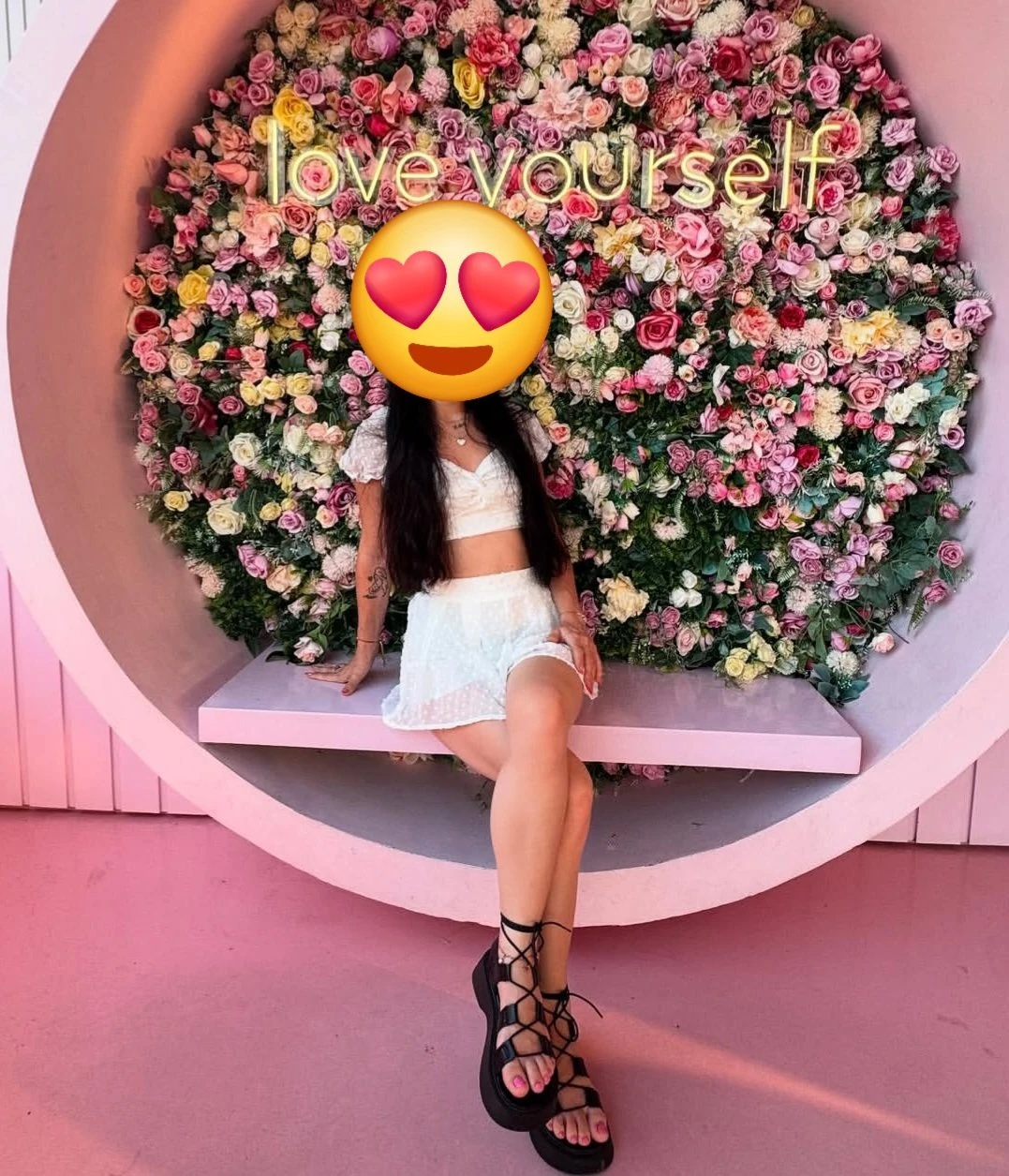 Alina – Cypriot escort in New Delhi — 2 / 5