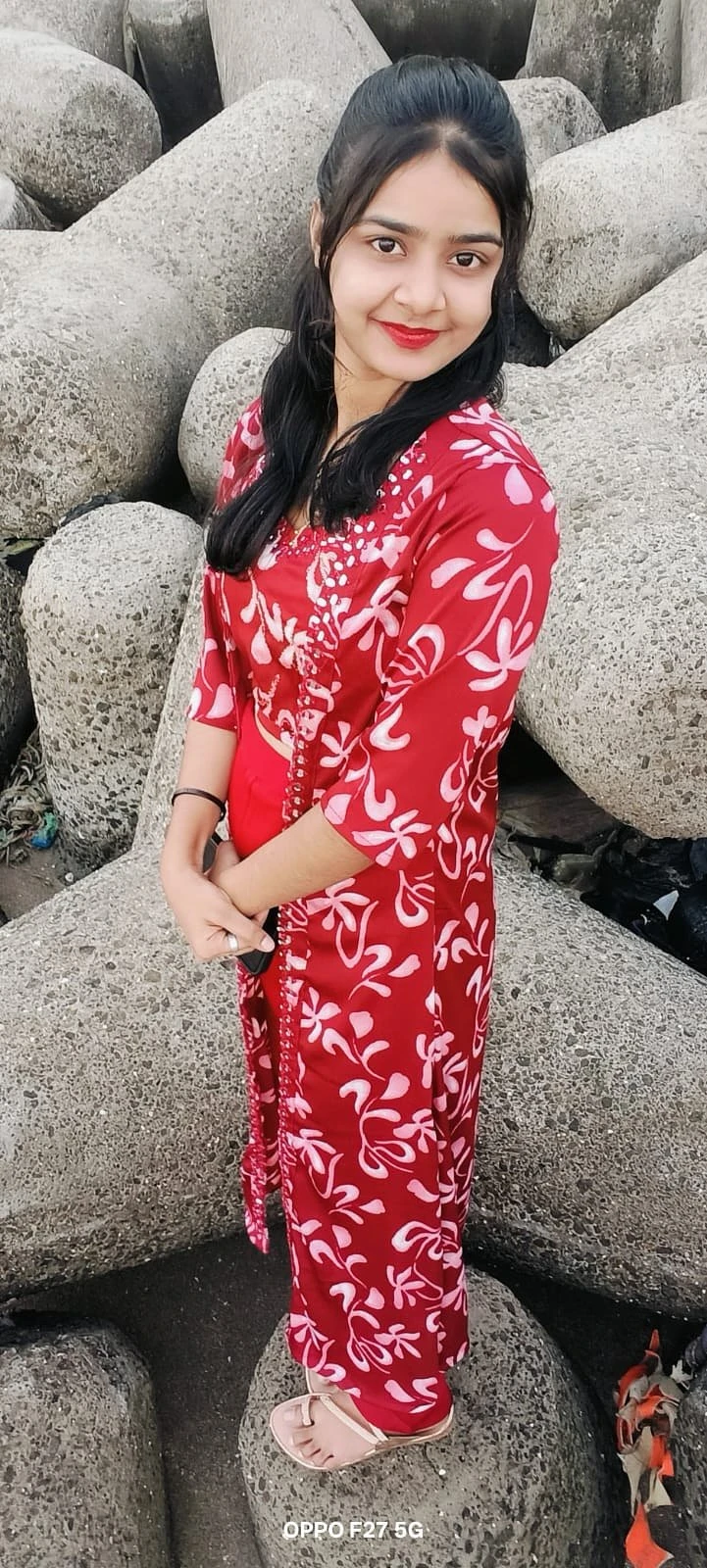 Monika Singh – Indian escort in Mumbai — 2 / 5