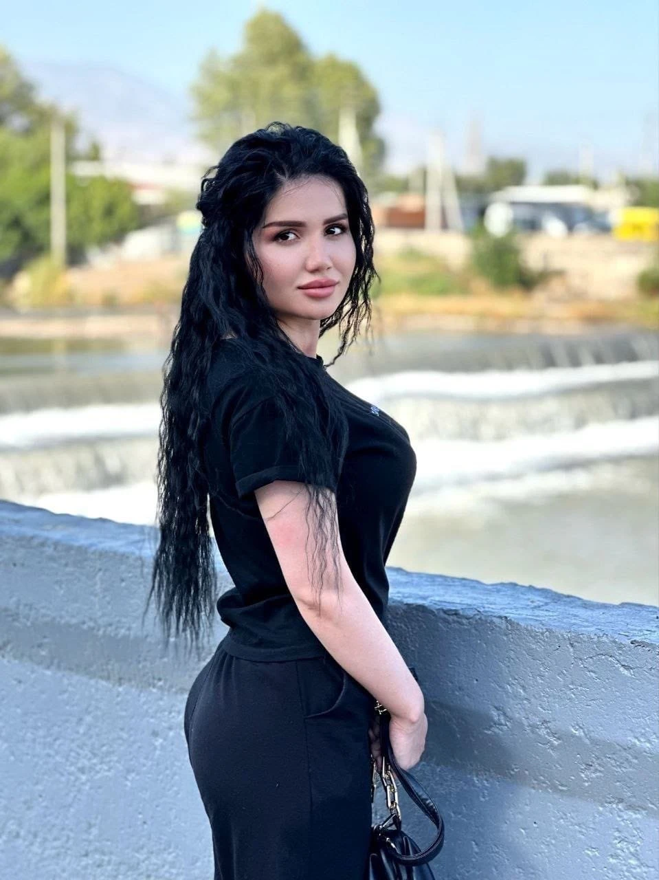 Sonali Singh – Indian escort in Kolkata — 3 / 10