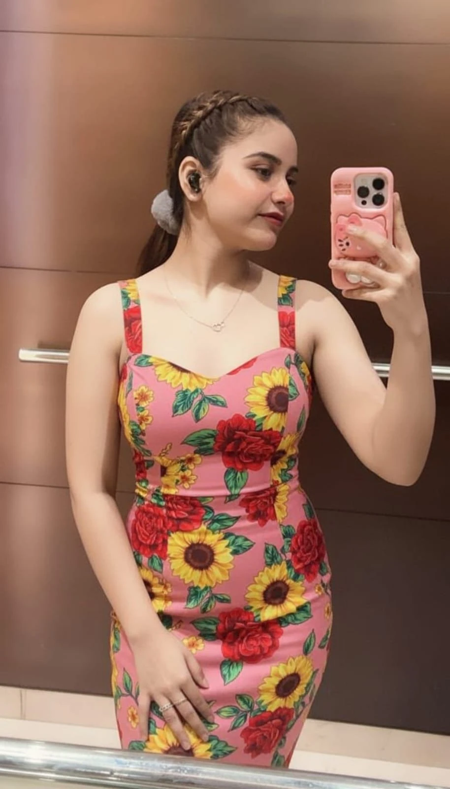 EXCLUSIVE INDEPENDENT EROTIC PARTNER GFE – Indian escort in Mumbai — 10 / 20