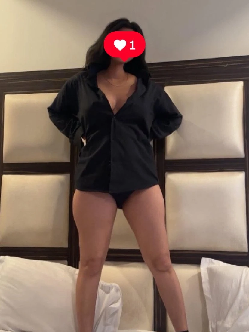 Kajal – Indian dominatrix in Mumbai — 5 / 22