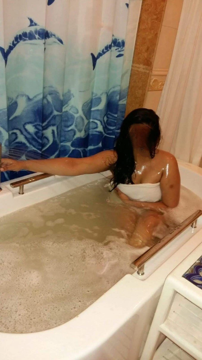 Indipendent F buddy khusbu – Indian escort in Hyderabad — 4 / 6