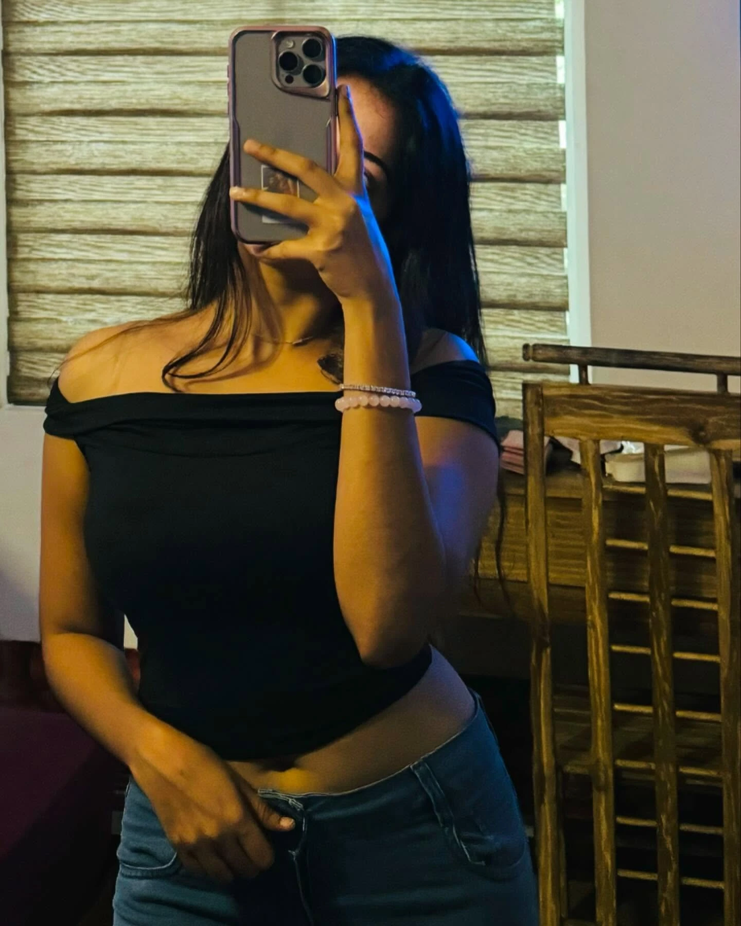 Riya Sharma Vip Model – Indian escort in Kolkata — 4 / 6