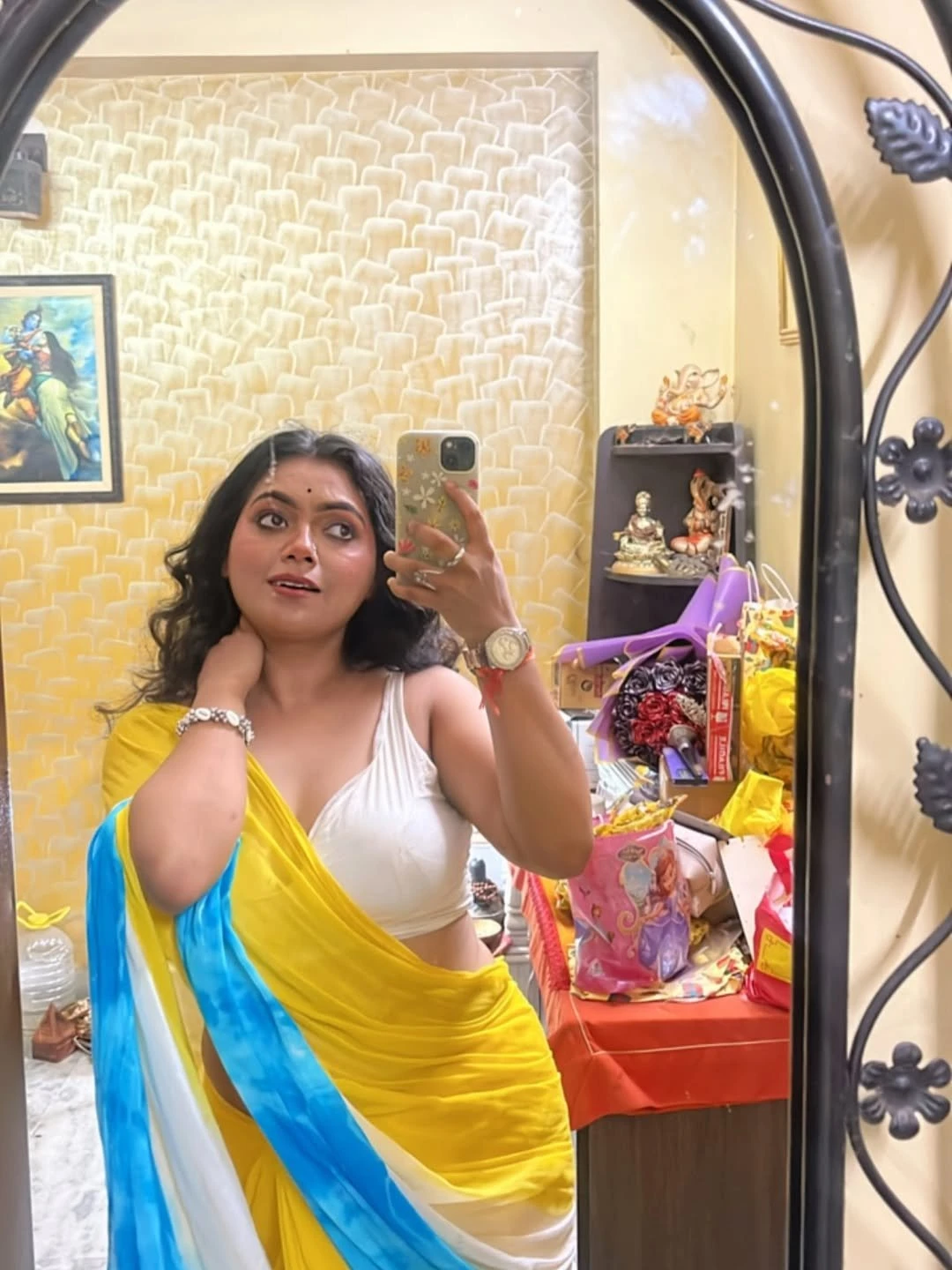 Laxhmi – Indian escort in Kolkata — 2 / 4
