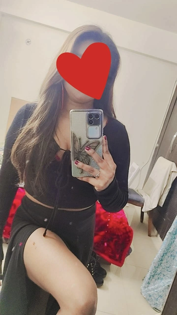 Tamanna sexy slim girl – Indian escort in Lucknow — 5 / 13