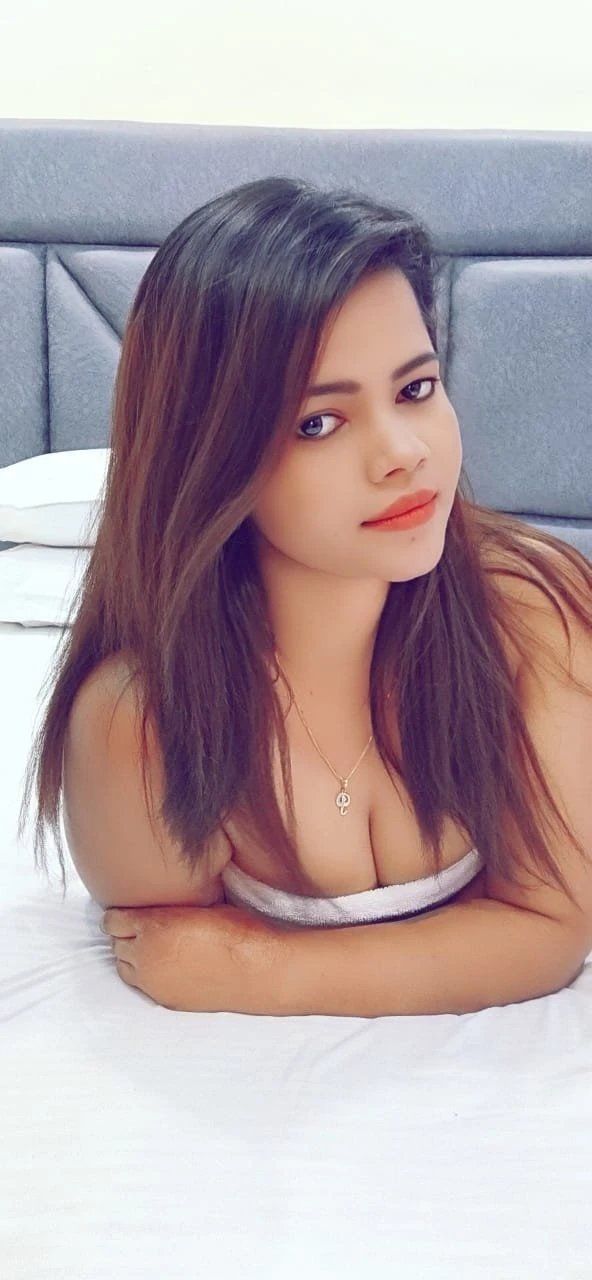 Himani Joshi – escort in Mumbai — 3 / 4