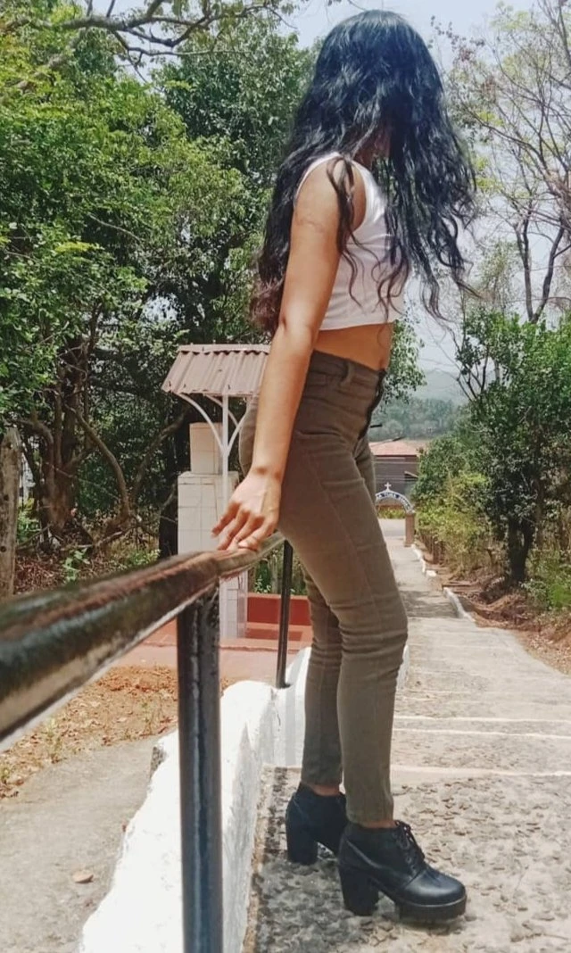 Samiksha – Indian escort in Noida — 2 / 4