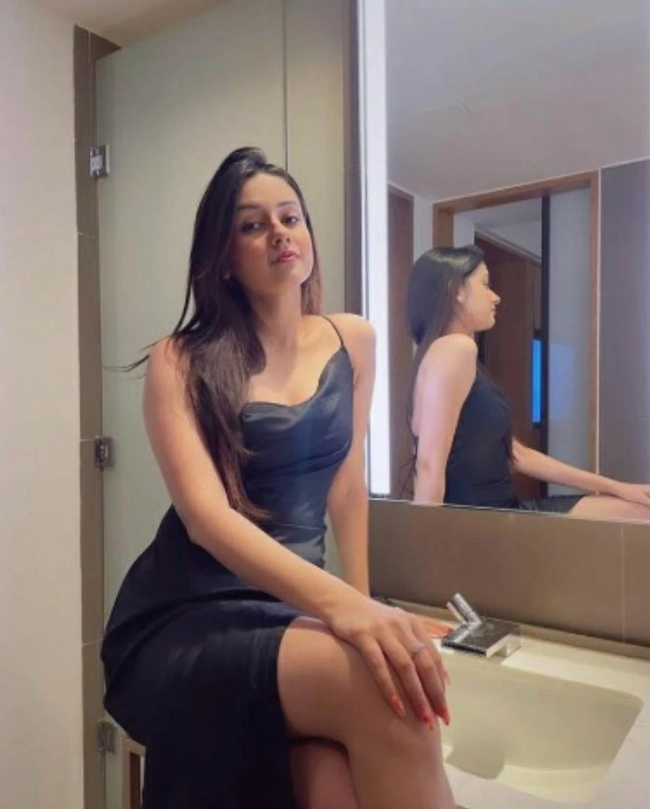 Sonia – Indian escort in Chandigarh — 3 / 4