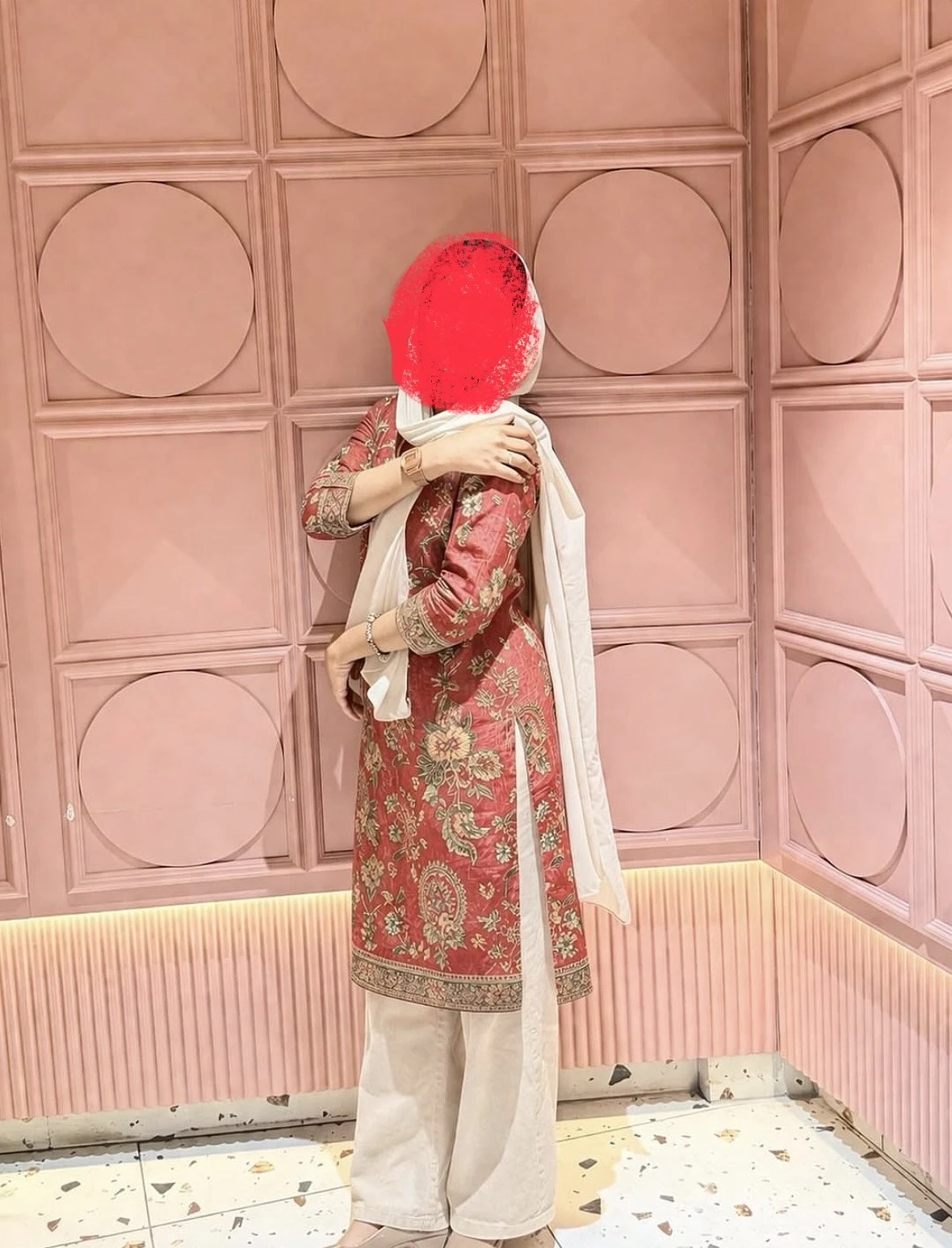 Exclusive My Wife Videos – escort in New Delhi — 2 / 3