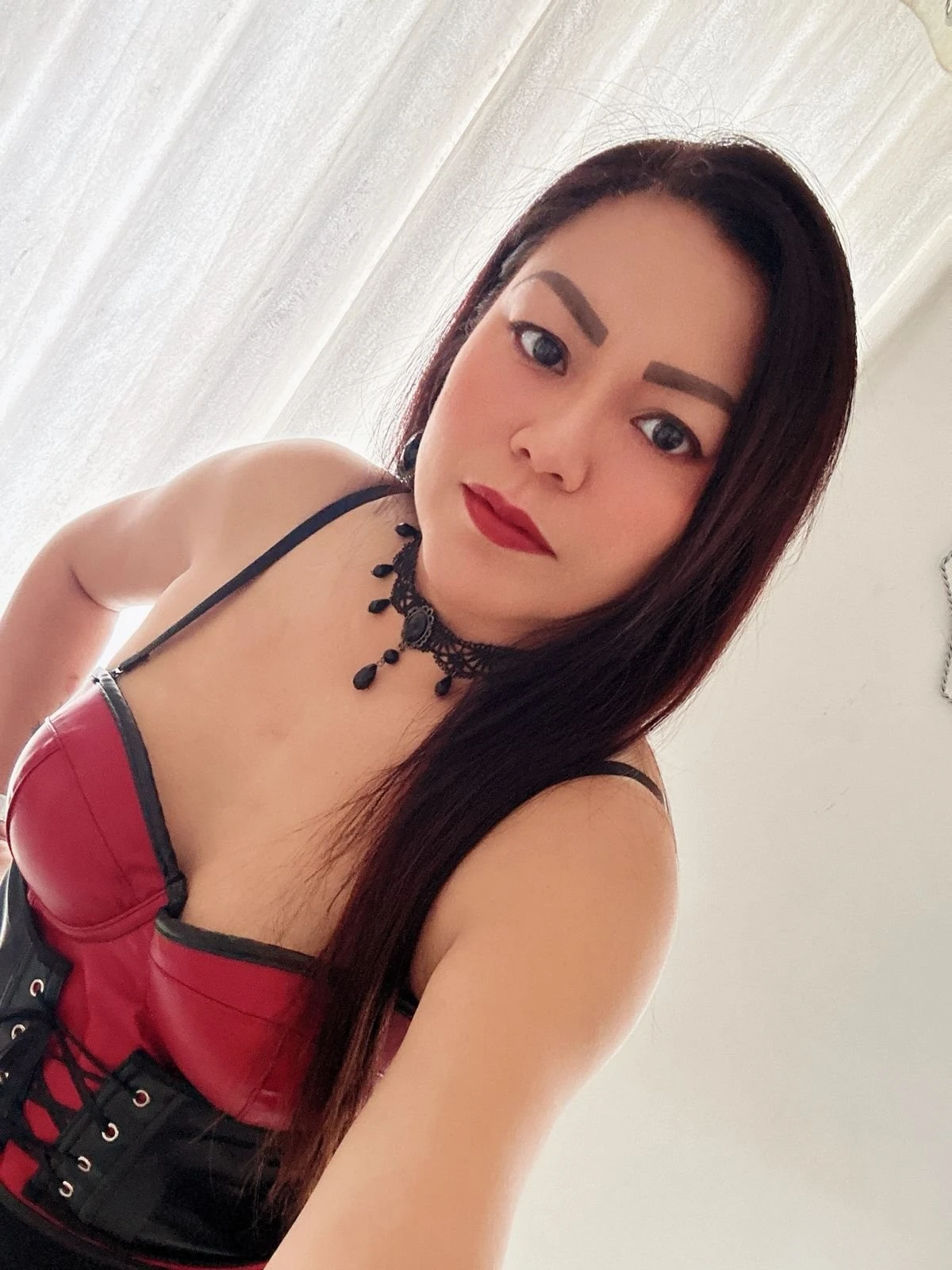 Domina Cleo,The Real ProDomme Dominatrix – Filipino dominatrix in Hoi An — 12 / 24