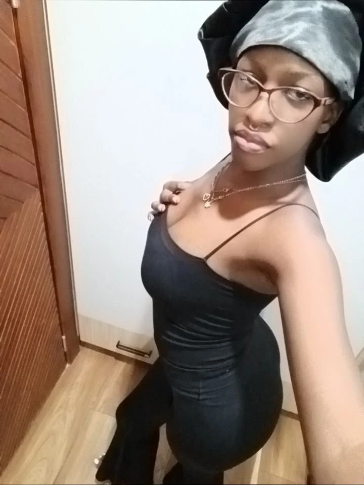 Noraaa – Ugandan escort in Kampala — 8 / 14