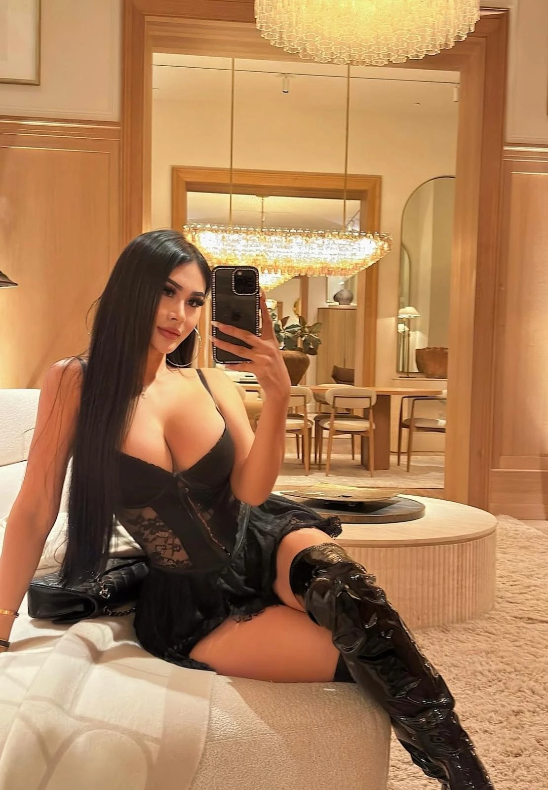 Nuna Party Lover – Vietnamese escort in Hong Kong — 9 / 31