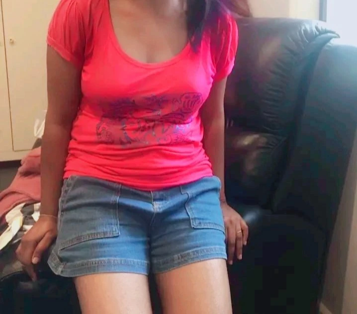 Sithumi Live Cam ‍🦰Single – Sri Lankan escort in Colombo — 3 / 4