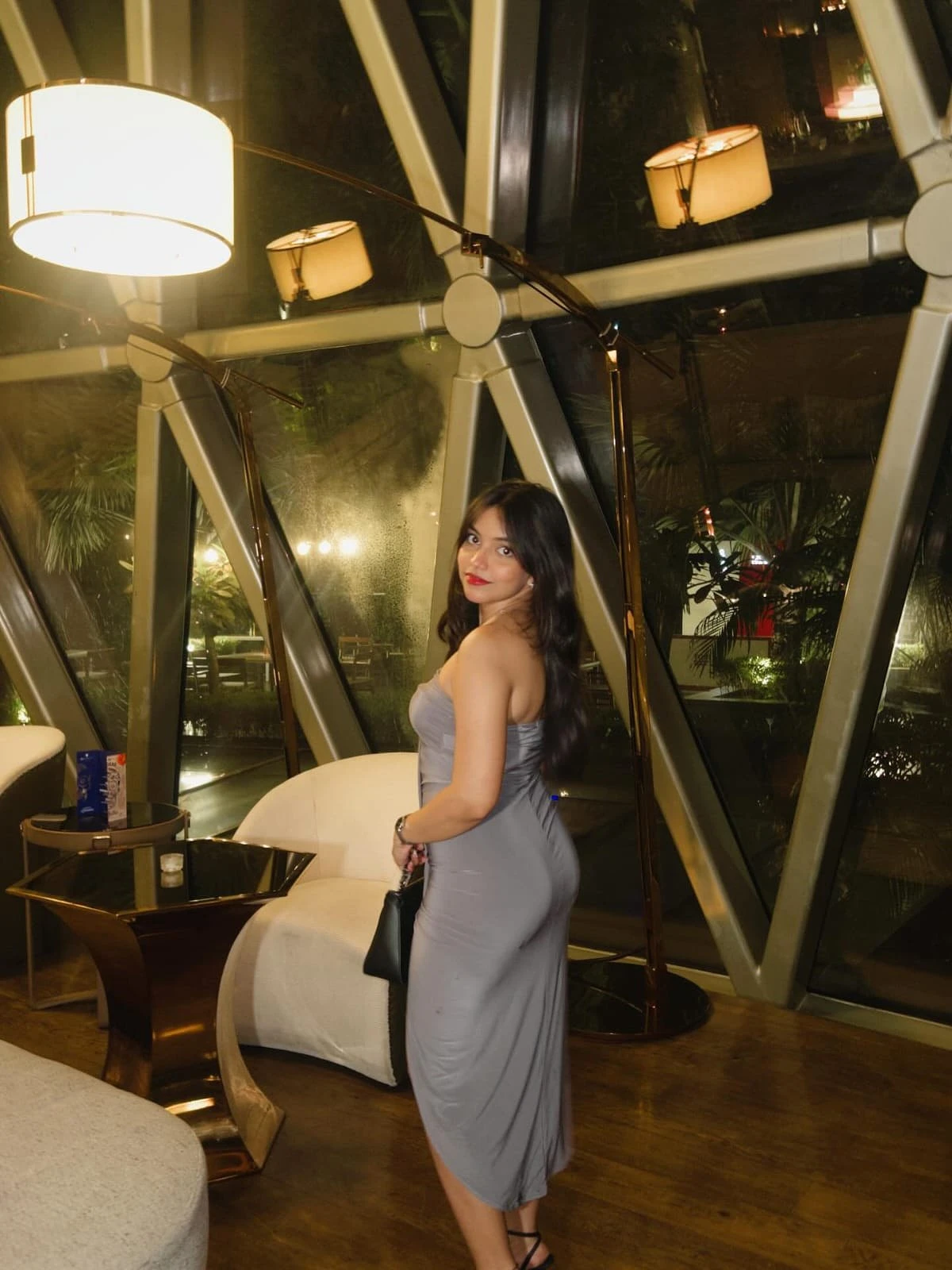 Komal Sharma – Indian escort in Pune — 1 / 4