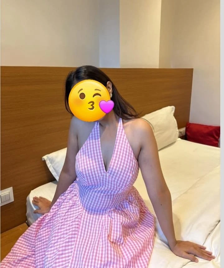 Zoya independent escorts ( cam & meet – Indian escort in Chennai — 4 / 5