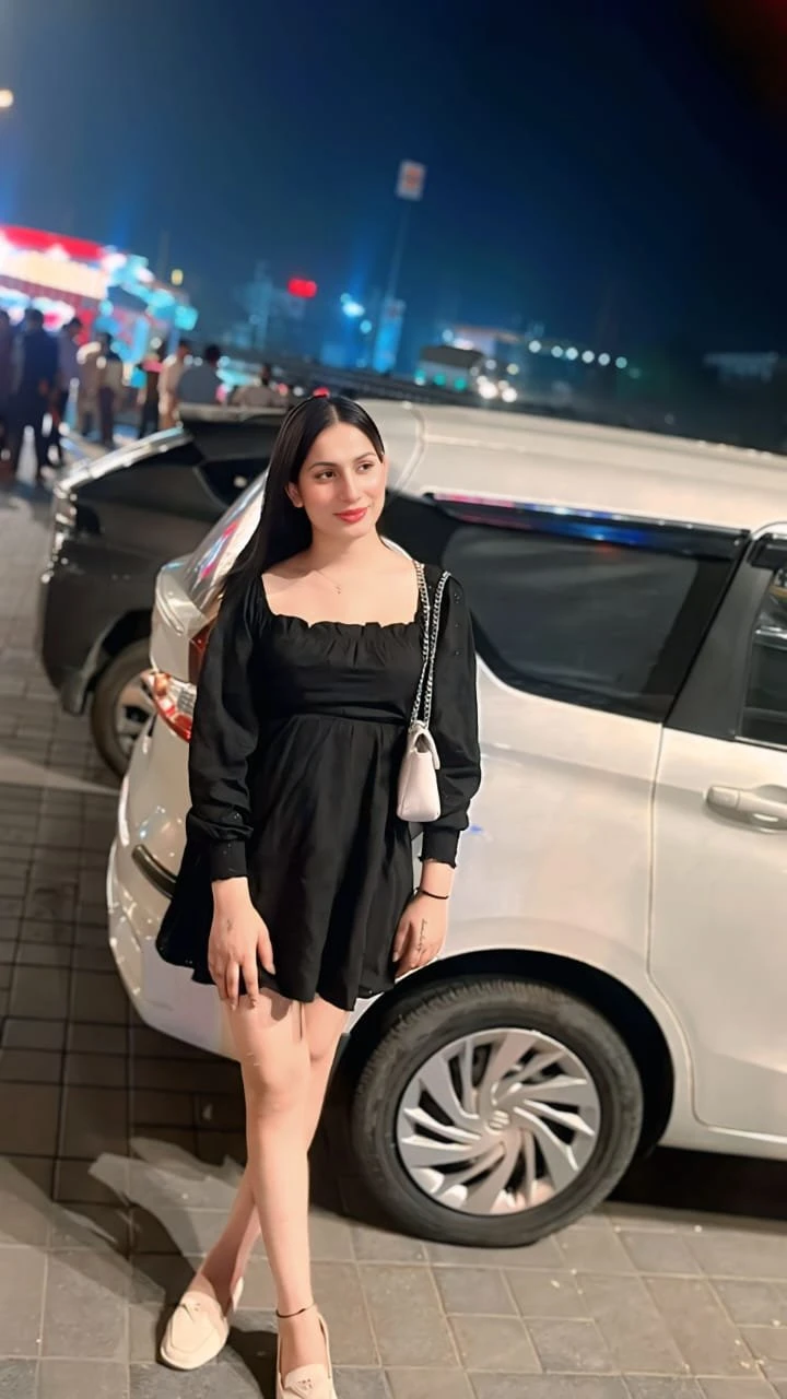 Deepika Cam and meet – Indian escort in New Delhi — 9 / 20
