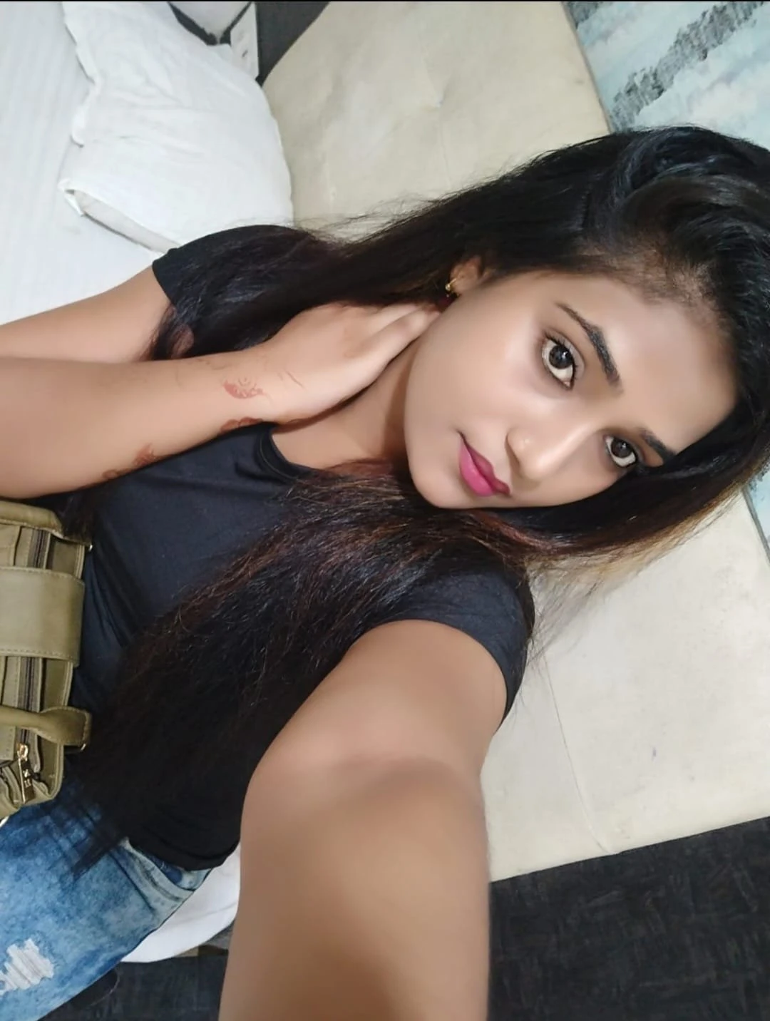 Rakhi Gupta – Indian escort in Hyderabad — 19 / 20