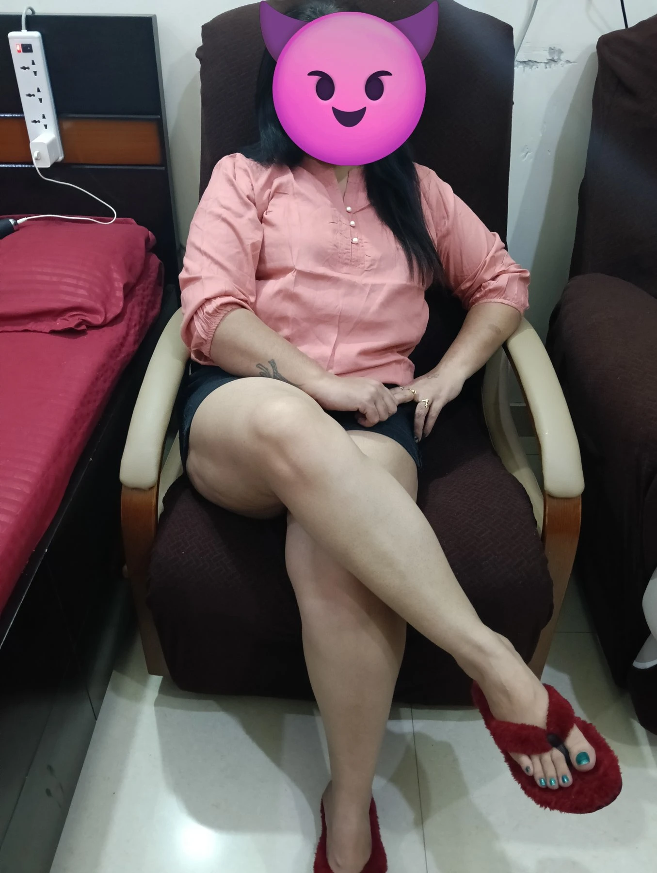 Nishi Tyagi – Indian escort in Nagpur — 1 / 3