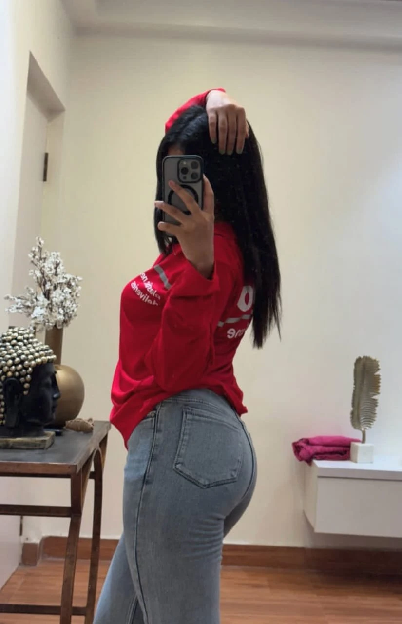 Diya – Indian escort in Kolkata — 2 / 4
