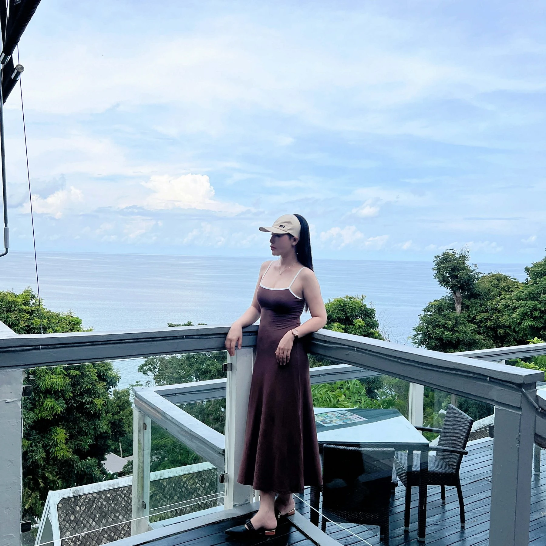 Anna – Vietnamese escort in Ho Chi Minh City — 8 / 19