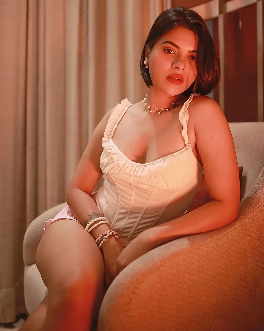 Mishka – Indian escort in Mumbai — 2 / 5