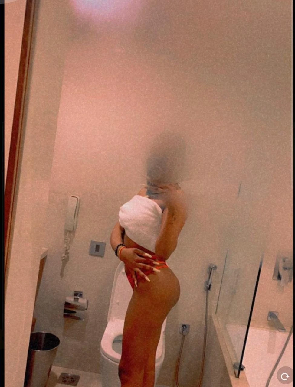 Pretty African Pavin +91//922680//1267 – escort in Pune — 11 / 31